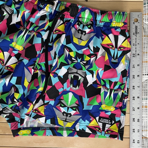 Shorty Swim Trunk - XS - Picture 2 of 7